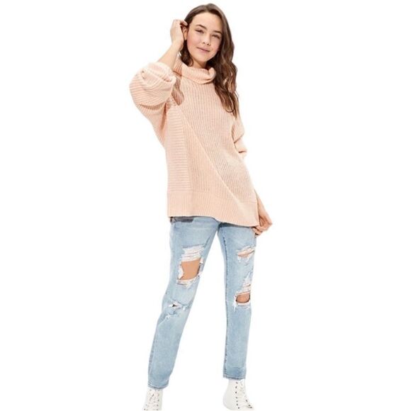 American Eagle Outfitters Oversized Peach Mock Neck
Sweater(Size XS) - Picture 8 of 9